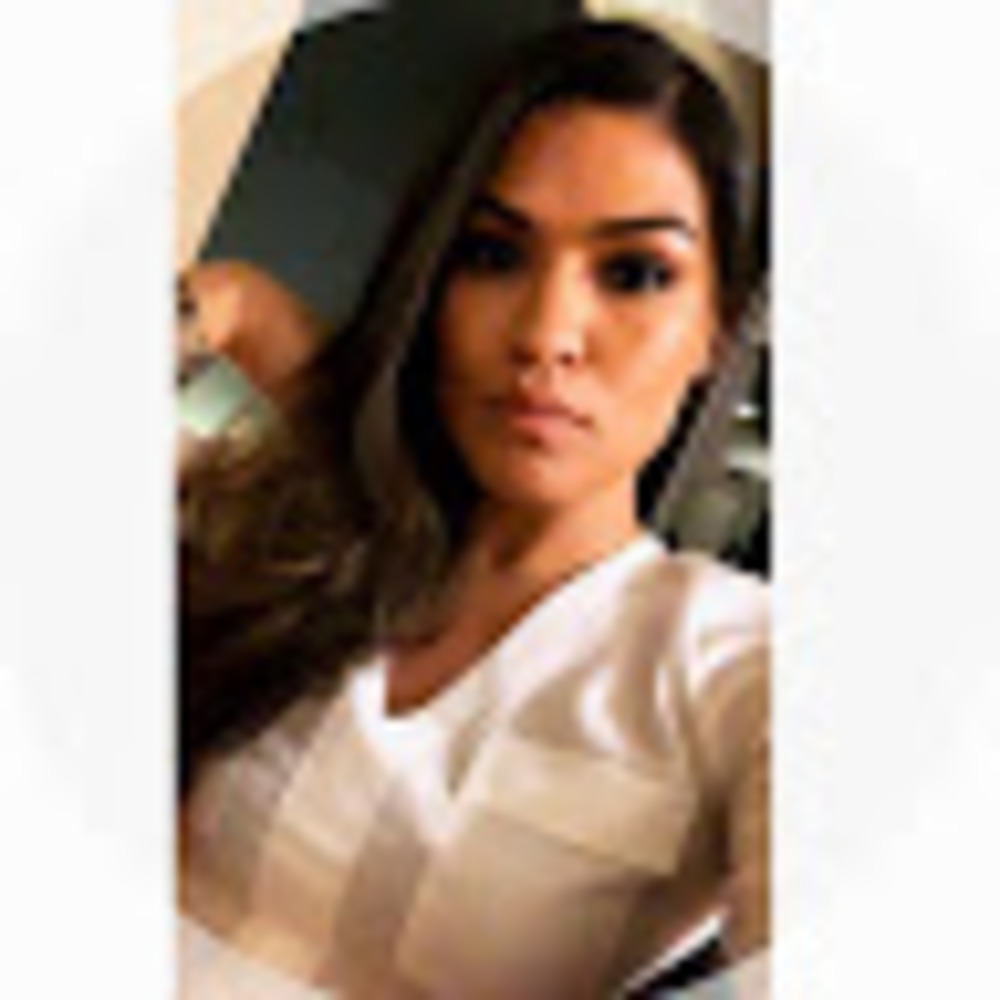 Meet your Posher, Cyntia